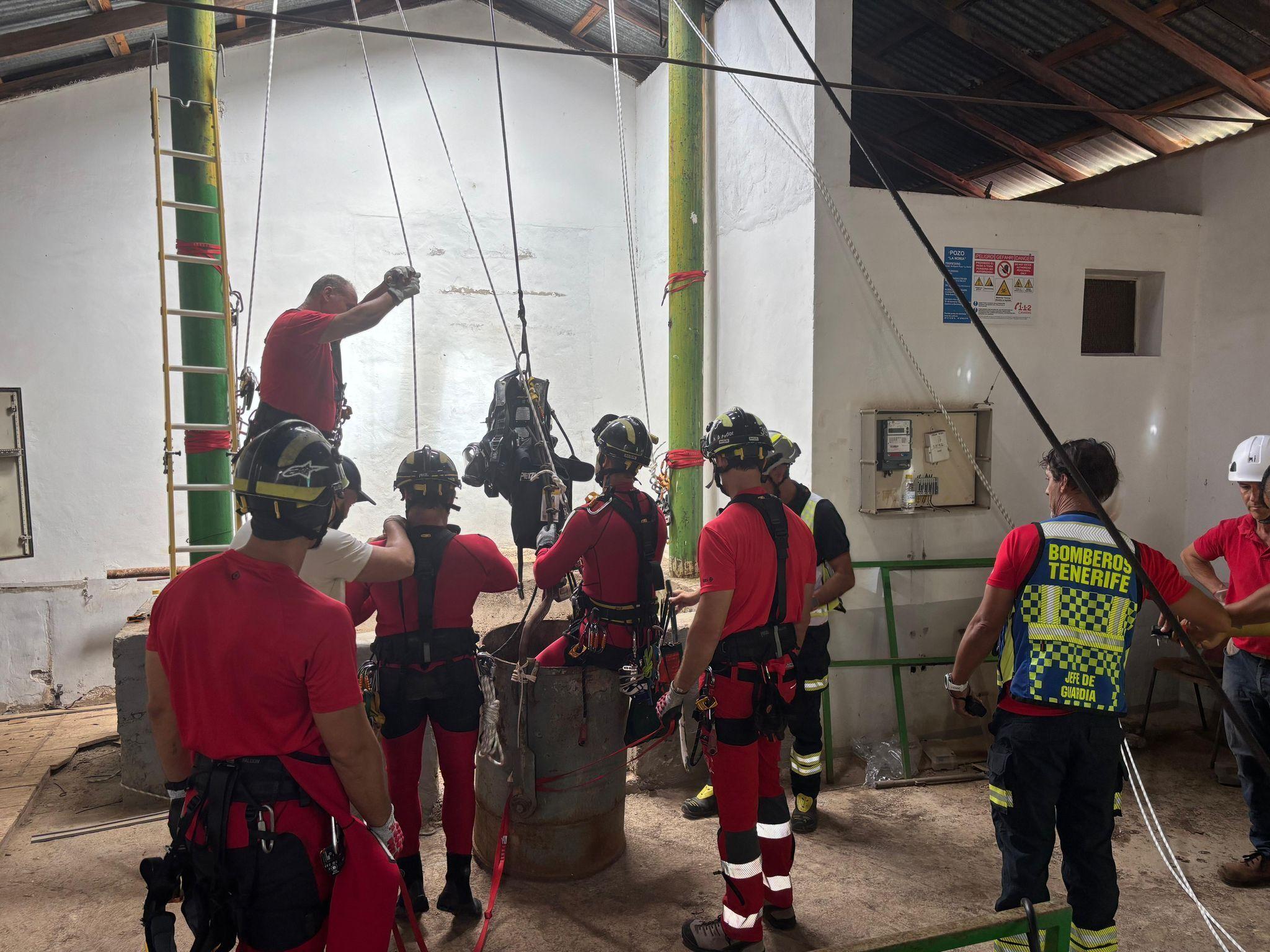 Un rescate a 126 metros de profundidad