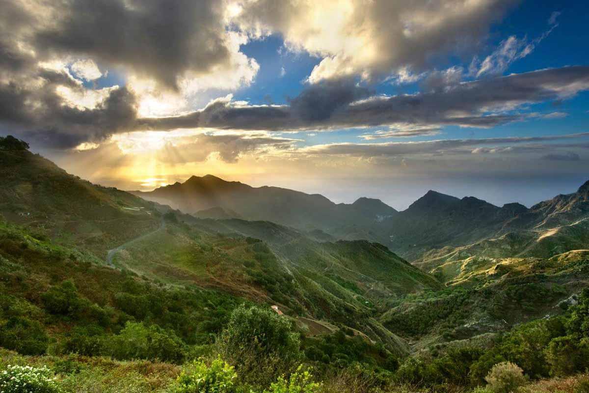 La reserva de la biosfera de Anaga en Canarias está desbordada por el turismo